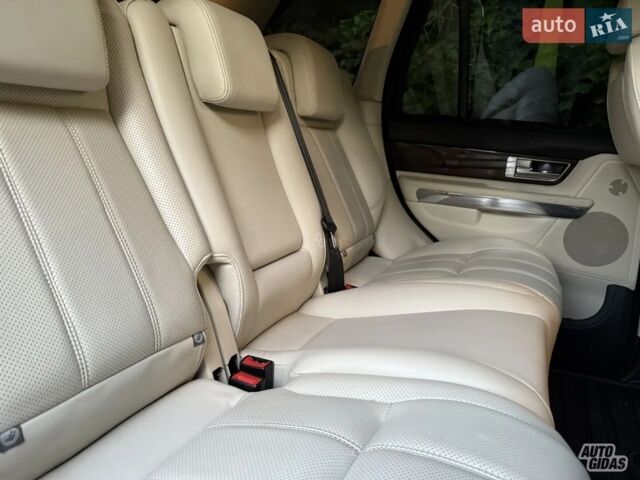 Чорний Ленд Ровер Range Rover Sport, об'ємом двигуна 3 л та пробігом 209 тис. км за 17500 $, фото 4 на Automoto.ua