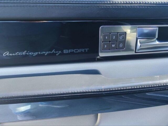 Чорний Ленд Ровер Range Rover Sport, об'ємом двигуна 3 л та пробігом 170 тис. км за 18000 $, фото 15 на Automoto.ua