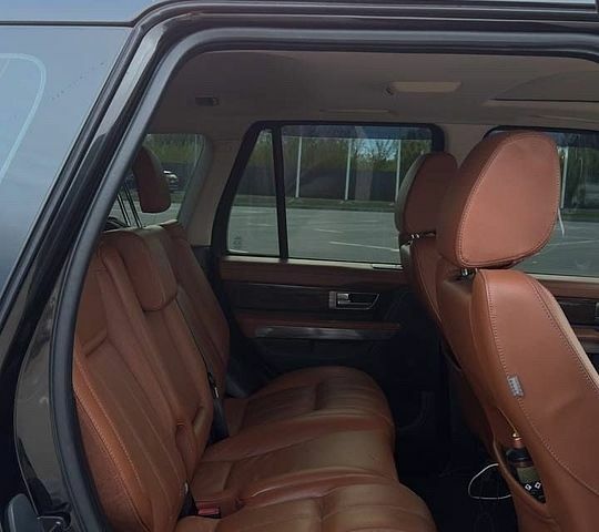 Чорний Ленд Ровер Range Rover Sport, об'ємом двигуна 3 л та пробігом 218 тис. км за 13000 $, фото 6 на Automoto.ua