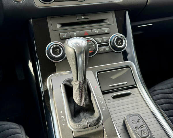 Черный Ленд Ровер Рендж Ровер Спорт, объемом двигателя 5 л и пробегом 122 тыс. км за 17999 $, фото 32 на Automoto.ua