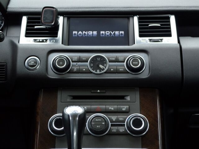 Чорний Ленд Ровер Range Rover Sport, об'ємом двигуна 3 л та пробігом 197 тис. км за 22900 $, фото 25 на Automoto.ua