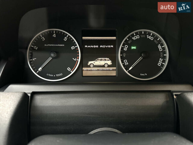 Чорний Ленд Ровер Range Rover Sport, об'ємом двигуна 5 л та пробігом 229 тис. км за 12999 $, фото 26 на Automoto.ua