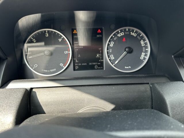 Черный Ленд Ровер Рендж Ровер Спорт, объемом двигателя 3 л и пробегом 300 тыс. км за 20000 $, фото 14 на Automoto.ua