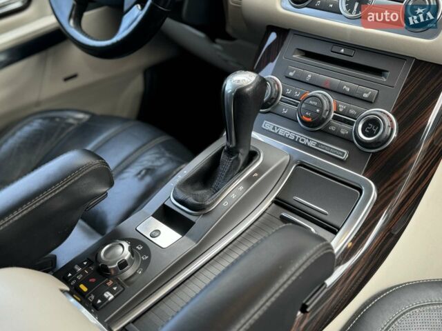Чорний Ленд Ровер Range Rover Sport, об'ємом двигуна 3 л та пробігом 203 тис. км за 18000 $, фото 50 на Automoto.ua