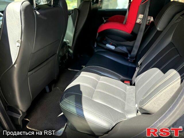 Чорний Ленд Ровер Range Rover Sport, об'ємом двигуна 3 л та пробігом 184 тис. км за 17000 $, фото 6 на Automoto.ua