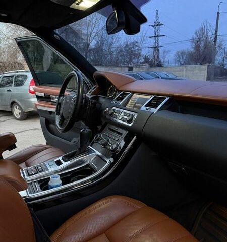 Чорний Ленд Ровер Range Rover Sport, об'ємом двигуна 5 л та пробігом 129 тис. км за 16499 $, фото 23 на Automoto.ua