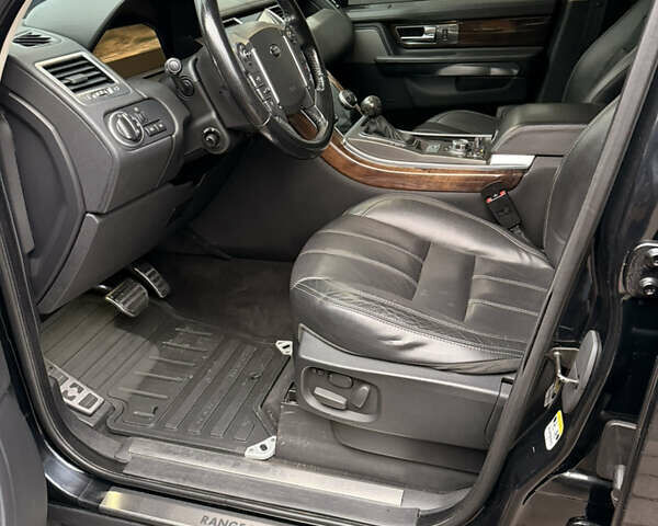 Черный Ленд Ровер Рендж Ровер Спорт, объемом двигателя 3 л и пробегом 236 тыс. км за 18000 $, фото 9 на Automoto.ua