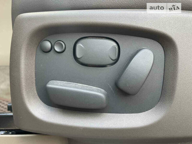 Чорний Ленд Ровер Range Rover Sport, об'ємом двигуна 3 л та пробігом 120 тис. км за 25000 $, фото 27 на Automoto.ua