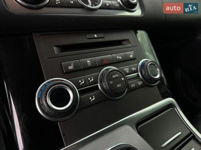 Черный Ленд Ровер Рендж Ровер Спорт, объемом двигателя 3 л и пробегом 245 тыс. км за 17700 $, фото 26 на Automoto.ua