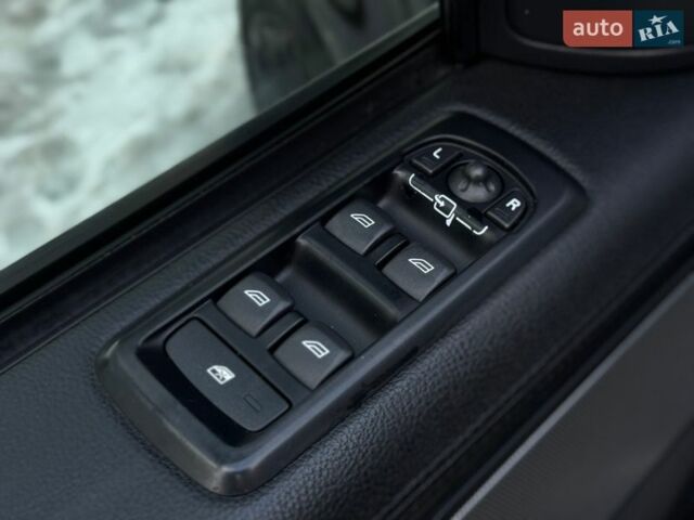 Черный Ленд Ровер Рендж Ровер Спорт, объемом двигателя 3 л и пробегом 247 тыс. км за 14990 $, фото 49 на Automoto.ua