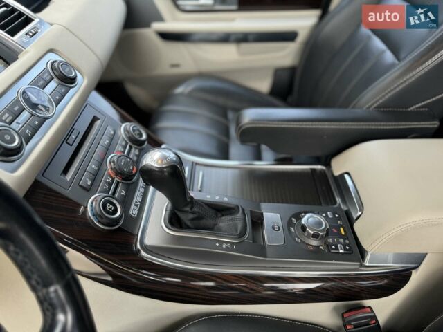 Чорний Ленд Ровер Range Rover Sport, об'ємом двигуна 3 л та пробігом 203 тис. км за 18000 $, фото 18 на Automoto.ua