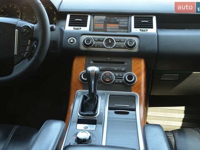 Чорний Ленд Ровер Range Rover Sport, об'ємом двигуна 5 л та пробігом 208 тис. км за 10999 $, фото 49 на Automoto.ua