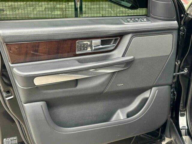 Черный Ленд Ровер Рендж Ровер Спорт, объемом двигателя 5 л и пробегом 113 тыс. км за 14900 $, фото 12 на Automoto.ua