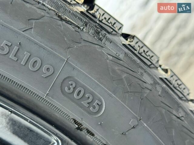 Черный Ленд Ровер Рендж Ровер Спорт, объемом двигателя 3 л и пробегом 247 тыс. км за 14990 $, фото 91 на Automoto.ua