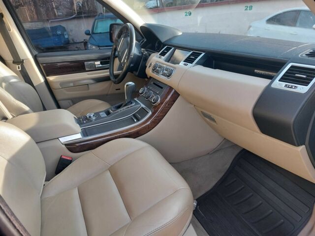 Чорний Ленд Ровер Range Rover Sport, об'ємом двигуна 3 л та пробігом 217 тис. км за 15300 $, фото 15 на Automoto.ua