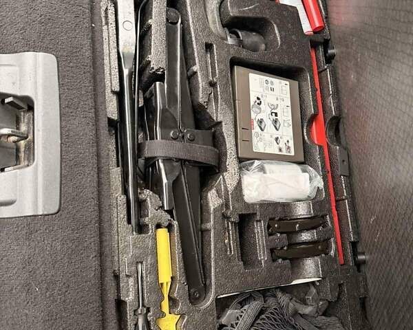 Черный Ленд Ровер Рендж Ровер Спорт, объемом двигателя 3 л и пробегом 200 тыс. км за 20500 $, фото 6 на Automoto.ua