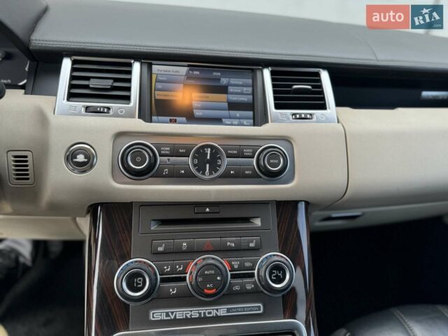 Чорний Ленд Ровер Range Rover Sport, об'ємом двигуна 3 л та пробігом 203 тис. км за 18000 $, фото 52 на Automoto.ua