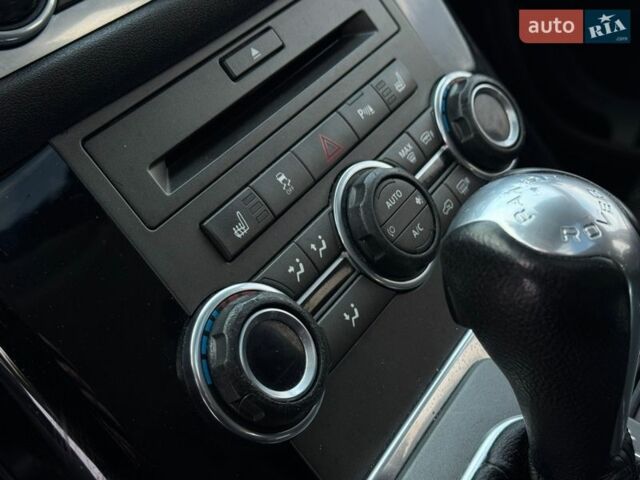 Черный Ленд Ровер Рендж Ровер Спорт, объемом двигателя 3 л и пробегом 247 тыс. км за 14990 $, фото 57 на Automoto.ua