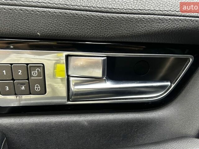 Чорний Ленд Ровер Range Rover Sport, об'ємом двигуна 2.99 л та пробігом 333 тис. км за 19999 $, фото 12 на Automoto.ua