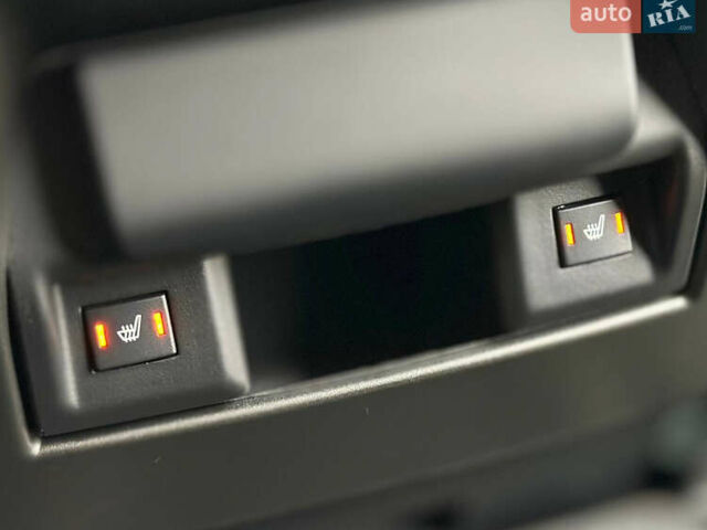 Ленд Ровер Рендж Ровер Спорт 2011 в Киеве на Automoto.ua Черный Ленд Ровер Рендж Ровер Спорт, объемом двигателя 5 л и пробегом 113 тыс. км за 14900 $, фото 39 на Automoto.ua