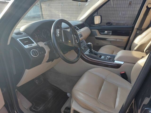 Чорний Ленд Ровер Range Rover Sport, об'ємом двигуна 3 л та пробігом 217 тис. км за 15300 $, фото 16 на Automoto.ua