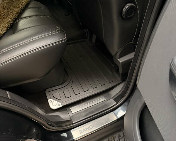 Чорний Ленд Ровер Range Rover Sport, об'ємом двигуна 3 л та пробігом 230 тис. км за 17800 $, фото 26 на Automoto.ua