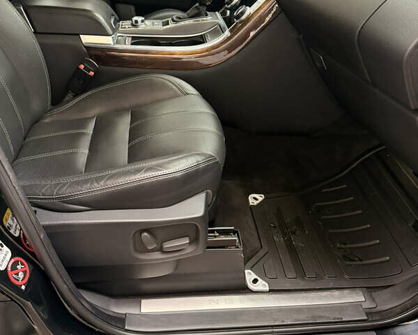 Черный Ленд Ровер Рендж Ровер Спорт, объемом двигателя 3 л и пробегом 236 тыс. км за 18000 $, фото 18 на Automoto.ua