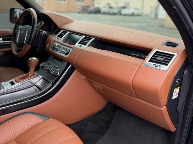 Черный Ленд Ровер Рендж Ровер Спорт, объемом двигателя 3 л и пробегом 280 тыс. км за 13799 $, фото 3 на Automoto.ua