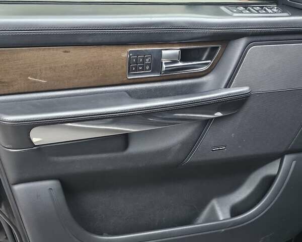 Чорний Ленд Ровер Range Rover Sport, об'ємом двигуна 2.99 л та пробігом 206 тис. км за 12000 $, фото 14 на Automoto.ua