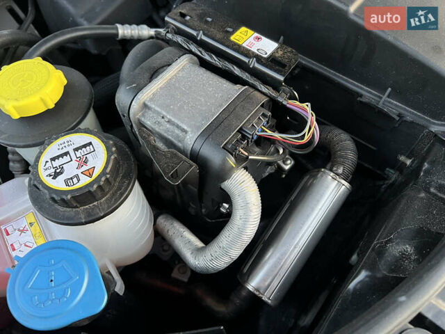 Чорний Ленд Ровер Range Rover Sport, об'ємом двигуна 3 л та пробігом 140 тис. км за 18000 $, фото 58 на Automoto.ua