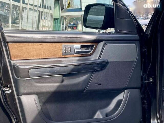 Чорний Ленд Ровер Range Rover Sport, об'ємом двигуна 3 л та пробігом 205 тис. км за 19500 $, фото 18 на Automoto.ua