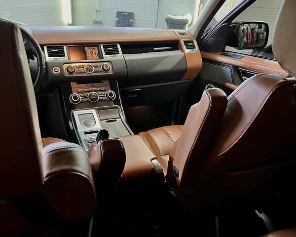 Черный Ленд Ровер Рендж Ровер Спорт, объемом двигателя 3 л и пробегом 236 тыс. км за 19000 $, фото 3 на Automoto.ua