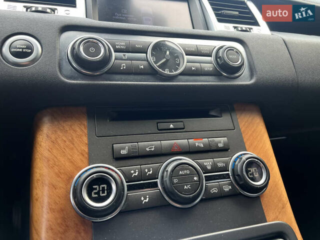 Черный Ленд Ровер Рендж Ровер Спорт, объемом двигателя 2.99 л и пробегом 91 тыс. км за 15555 $, фото 13 на Automoto.ua