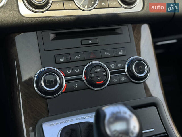 Чорний Ленд Ровер Range Rover Sport, об'ємом двигуна 2.99 л та пробігом 206 тис. км за 17999 $, фото 13 на Automoto.ua