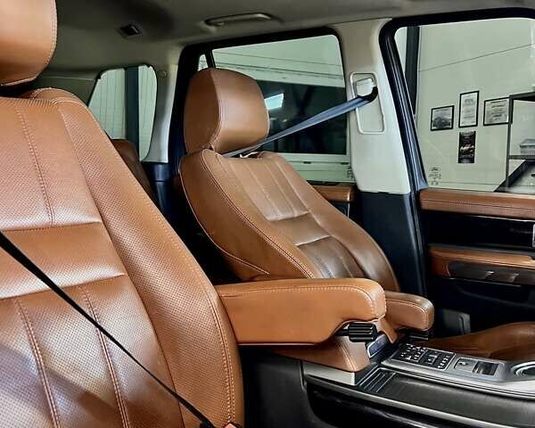 Черный Ленд Ровер Рендж Ровер Спорт, объемом двигателя 3 л и пробегом 236 тыс. км за 19000 $, фото 4 на Automoto.ua