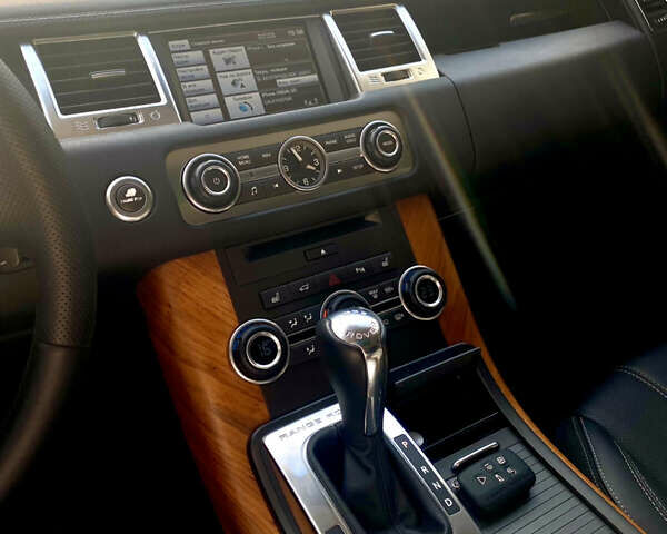 Чорний Ленд Ровер Range Rover Sport, об'ємом двигуна 5 л та пробігом 98 тис. км за 22500 $, фото 20 на Automoto.ua