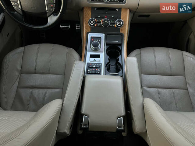 Чорний Ленд Ровер Range Rover Sport, об'ємом двигуна 3 л та пробігом 140 тис. км за 18000 $, фото 43 на Automoto.ua