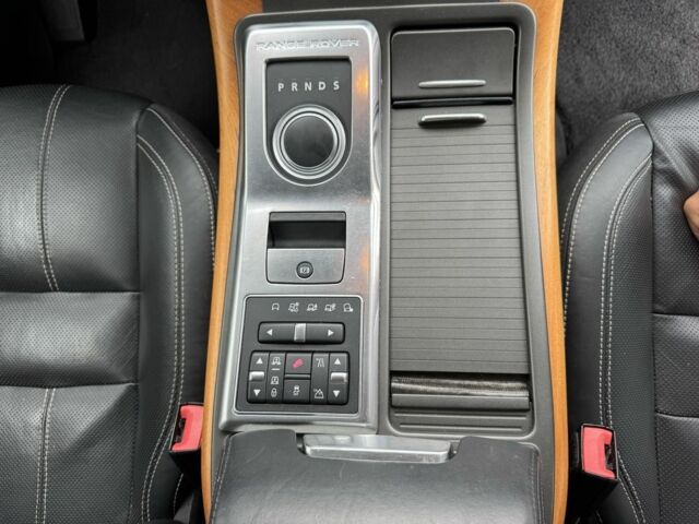 Чорний Ленд Ровер Range Rover Sport, об'ємом двигуна 3 л та пробігом 214 тис. км за 17896 $, фото 21 на Automoto.ua