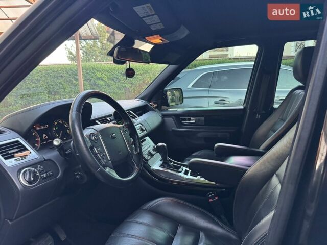 Чорний Ленд Ровер Range Rover Sport, об'ємом двигуна 5 л та пробігом 195 тис. км за 14000 $, фото 32 на Automoto.ua