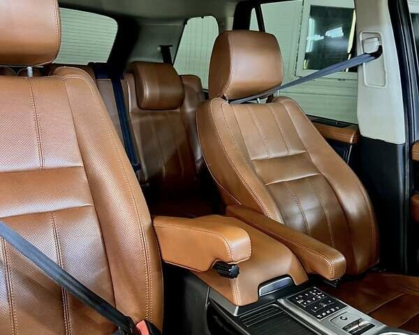 Черный Ленд Ровер Рендж Ровер Спорт, объемом двигателя 3 л и пробегом 236 тыс. км за 19000 $, фото 2 на Automoto.ua