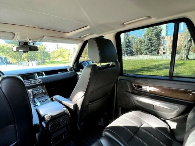 Чорний Ленд Ровер Range Rover Sport, об'ємом двигуна 5 л та пробігом 143 тис. км за 26800 $, фото 21 на Automoto.ua