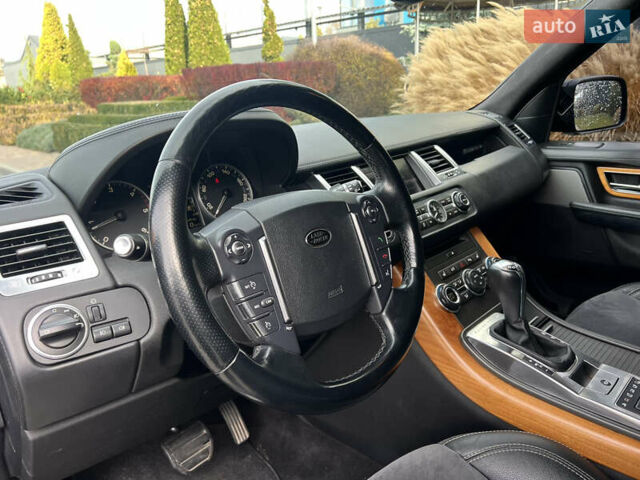 Черный Ленд Ровер Рендж Ровер Спорт, объемом двигателя 2.99 л и пробегом 91 тыс. км за 15555 $, фото 17 на Automoto.ua