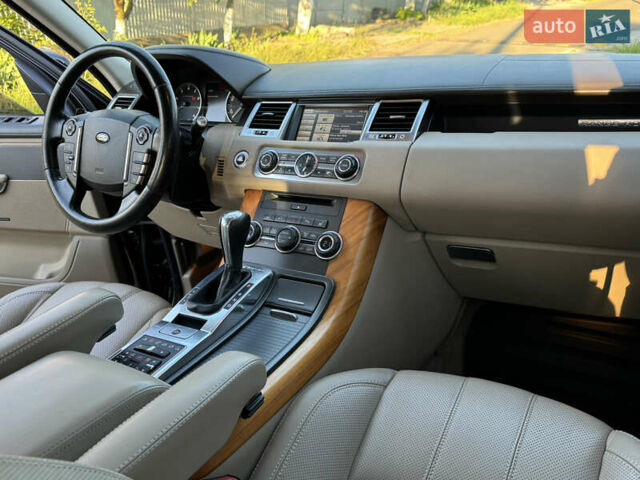 Чорний Ленд Ровер Range Rover Sport, об'ємом двигуна 5 л та пробігом 130 тис. км за 19300 $, фото 30 на Automoto.ua
