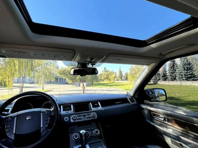 Чорний Ленд Ровер Range Rover Sport, об'ємом двигуна 5 л та пробігом 143 тис. км за 26800 $, фото 19 на Automoto.ua