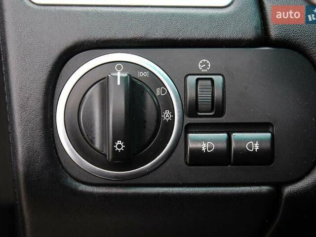 Черный Ленд Ровер Рендж Ровер Спорт, объемом двигателя 3 л и пробегом 191 тыс. км за 16800 $, фото 14 на Automoto.ua