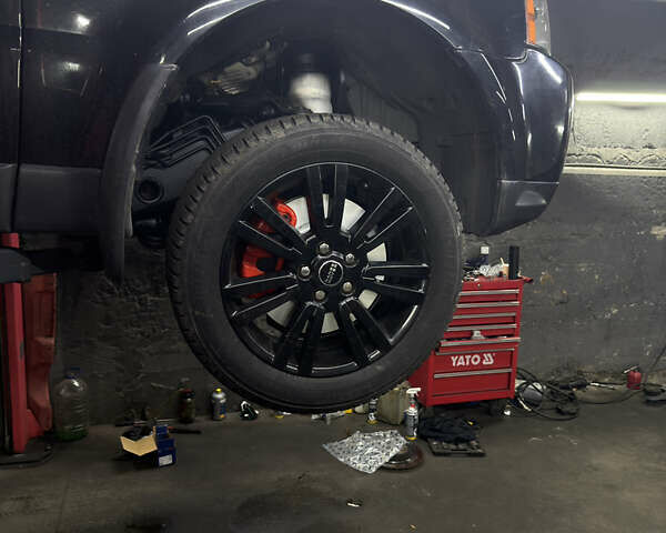 Черный Ленд Ровер Рендж Ровер Спорт, объемом двигателя 2.99 л и пробегом 225 тыс. км за 11500 $, фото 19 на Automoto.ua