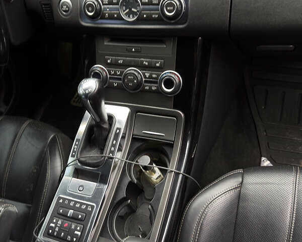 Черный Ленд Ровер Рендж Ровер Спорт, объемом двигателя 2.99 л и пробегом 225 тыс. км за 11500 $, фото 13 на Automoto.ua