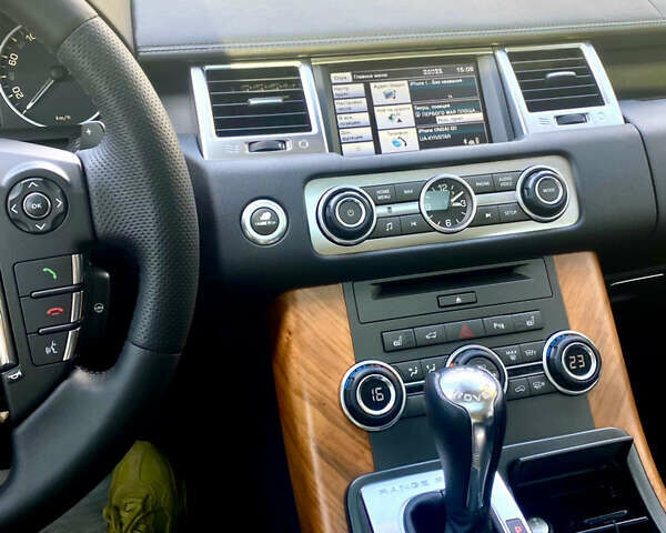 Чорний Ленд Ровер Range Rover Sport, об'ємом двигуна 5 л та пробігом 98 тис. км за 22500 $, фото 9 на Automoto.ua