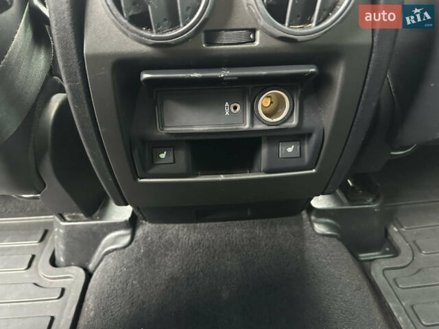 Чорний Ленд Ровер Range Rover Sport, об'ємом двигуна 3 л та пробігом 258 тис. км за 15600 $, фото 18 на Automoto.ua