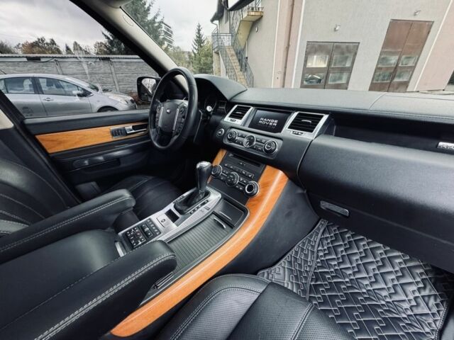 Черный Ленд Ровер Рендж Ровер Спорт, объемом двигателя 3 л и пробегом 240 тыс. км за 15000 $, фото 17 на Automoto.ua